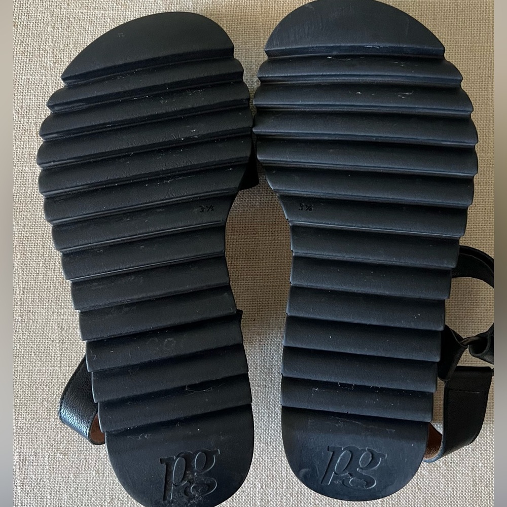Paul Green Black Sandals with Textured Straps - Picture 6 of 7
